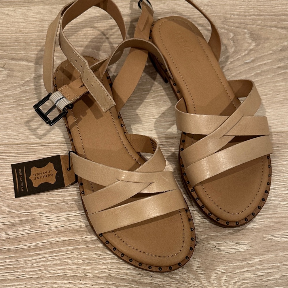 Crevo Beige Strappy Leather Sandals